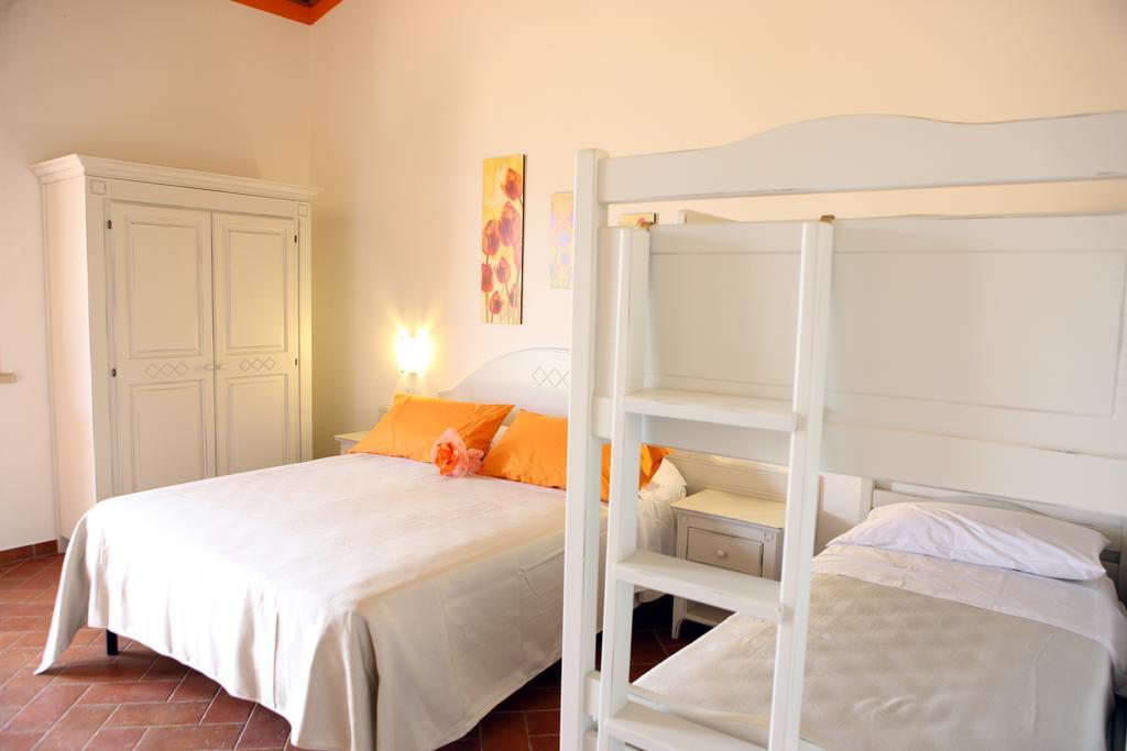 Agriturismo Poggio Al Sasso Blera 外观 照片